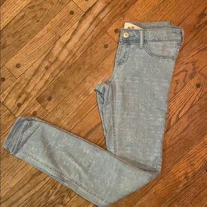 Hollister size 3 super skinny